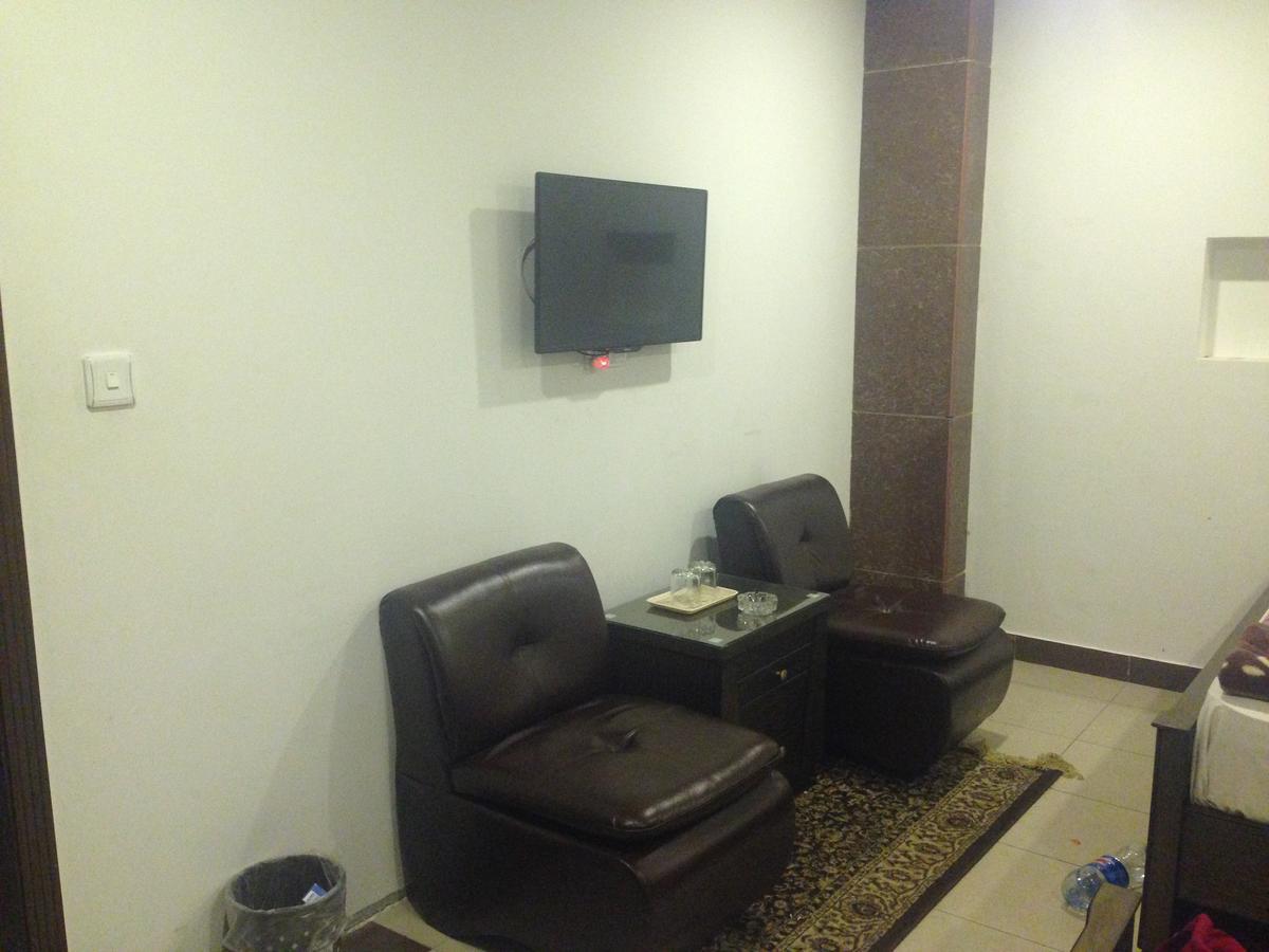 The Smart Hotel Murree Exterior photo