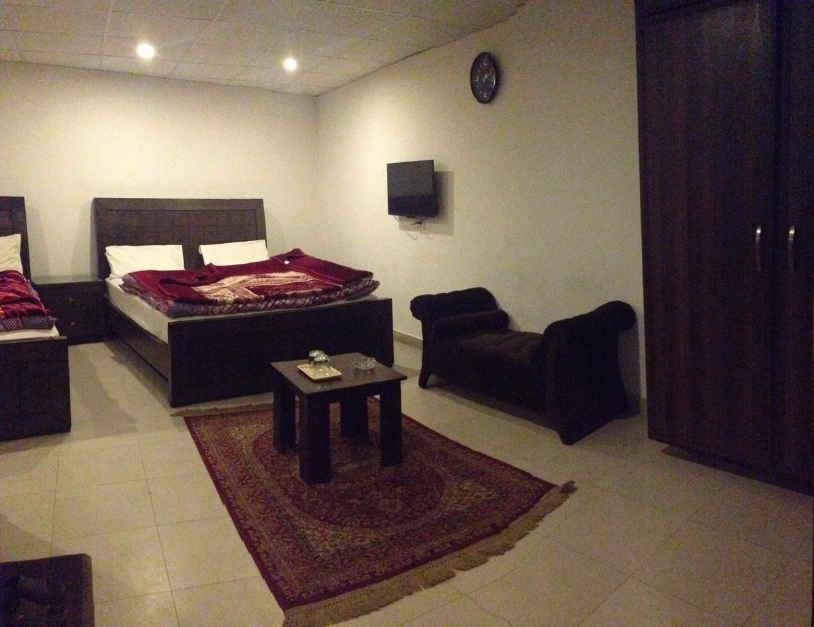 The Smart Hotel Murree Exterior photo